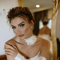 Hochsteckfrisuren & Brautstyling – Perfekt für deinen Hochzeitstag