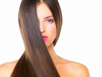 Keratinglättung – Glatte Haare bis zu 6 Monate