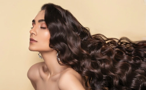 Gesunde Haare – so bleiben sie glänzend & stark